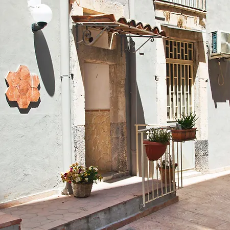 Garibaldi Bed & Breakfast *